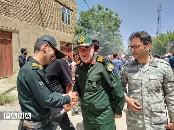 یاران چه غریبانه بودند که رفتند