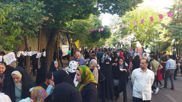 جشن وحدت و ولایت با حضور پرشور دانش‌آموزان اسکو