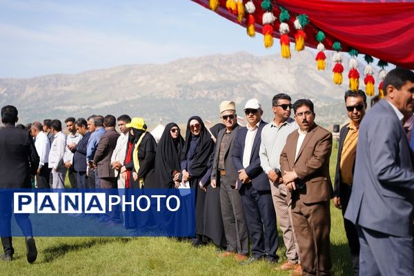 جشنواره بزرگ تربیتی، ورزشی و آموزشی دانش‌آموزان و فرهنگیان عشایر فارس