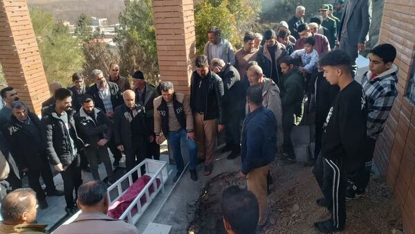 تشییع مادر شهید روستای یاسه چای با حضور گسترده مردم