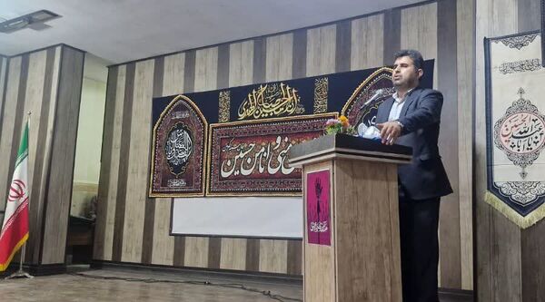  اولین نمایشگاه آثار هنری با موضوع عفاف و حجاب در کانون ملائک شهرستان قرچک