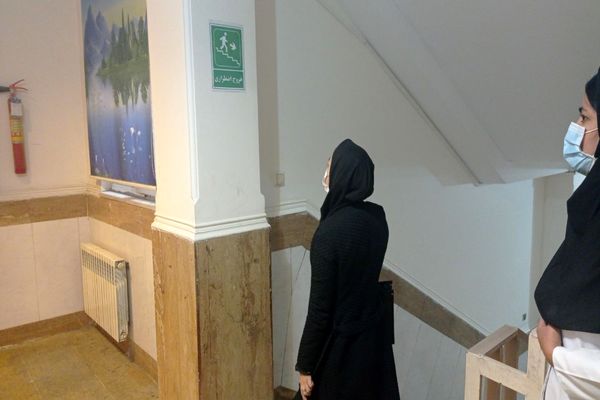 بازدید از وضعیت بهداشت و پایگاه‌های تغذیه سالم مدارس پاکدشت 