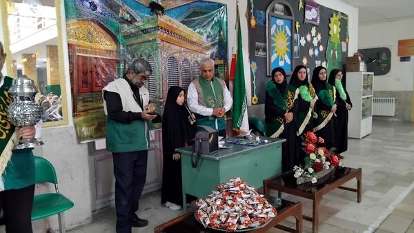 مدرسه سیدالشهداء ۲ مهاجران، میزبان خادمان امام رضا (ع)