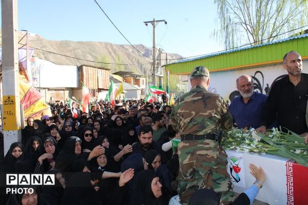 مهمان آسمانی در روستای شهیدپرور لزور