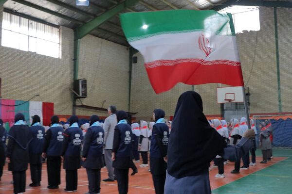 همایش «یاوران انقلاب» در بهارستان‌دو