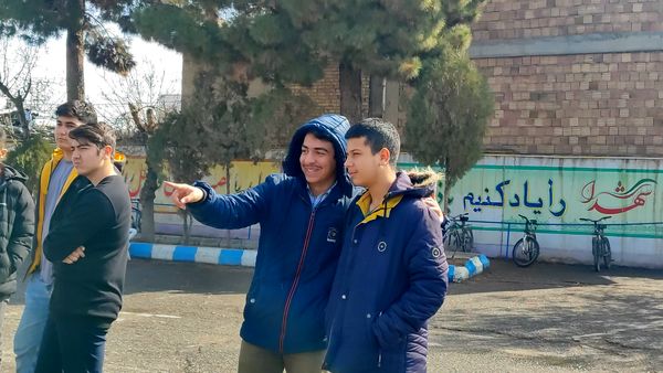 فینال مسابقات گل کوچیک در دبیرستان شاهد ابوذر غفاری 
