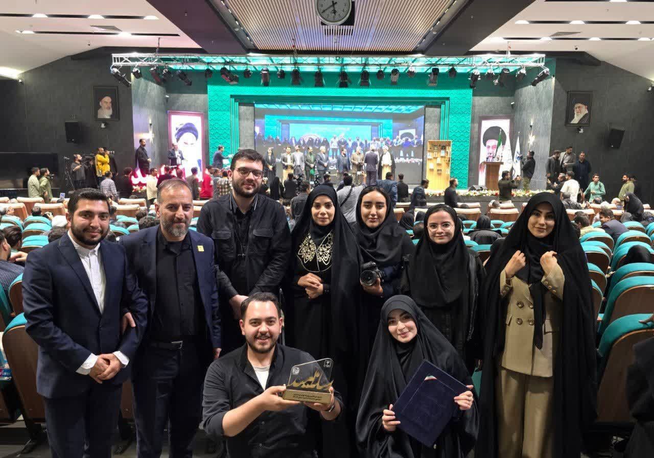 پانا تا قله‌ی رسانه‌ای کشور