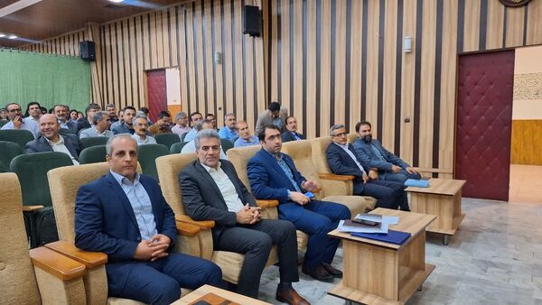 جلسه تخصصی مدیران مدارس آموزش‌وپرورش ناحیه 1 کرج