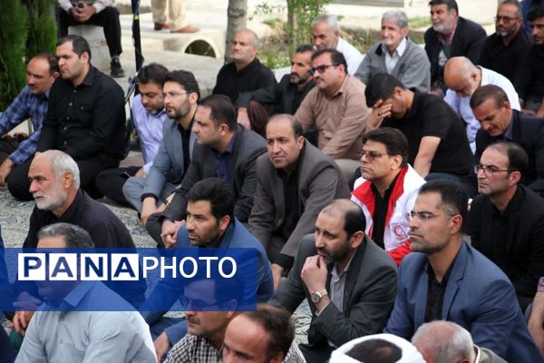 مراسم سوگواری شهدای خدمت در گلزار شهدای شهرستان گلپایگان