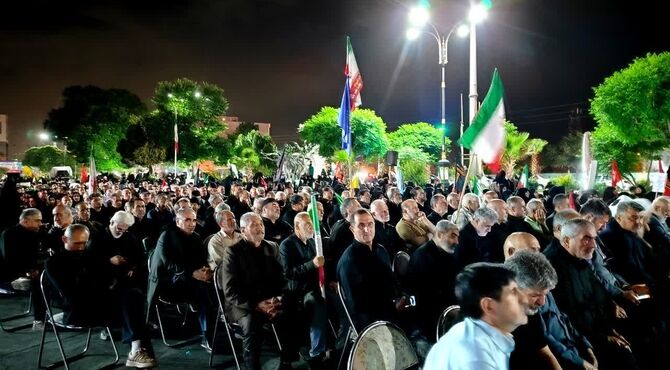 خستگی ناپذیری مردم  هشتگرد برای صد و دهمین شب متوالی از شب‌های حماسه 