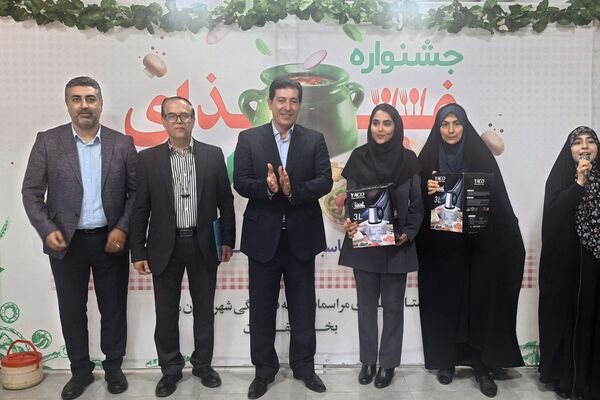 جشنواره غذای ایرانی به مناسبت هفته فرهنگی در فرهنگسرای بعثت صفادشت 