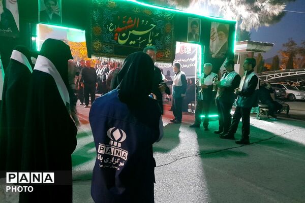 دانشگاه آزاد شهرقدس؛ مأمن زائران اردبیلی در مسیر وداع با رهبر شهید