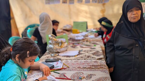 برپایی غرفه‌های سازمان دانش‌آموزی در موکب اداره کل آموزش و پرورش استان اصفهان
