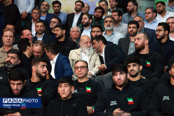 جشن قهرمانی تیم‌های ملی کشتی آزاد و فرنگی ایران