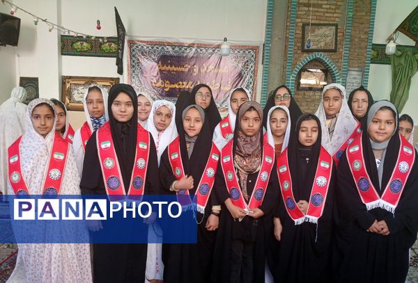 شور اعتکاف دختران و پسران بردسکن در یک صف معنوی