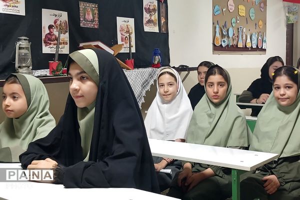 تجلیل از برگزیدگان جشنواره هنری فردا و المپیاد ورزشی در دبستان رضوان بهارستان‌دو