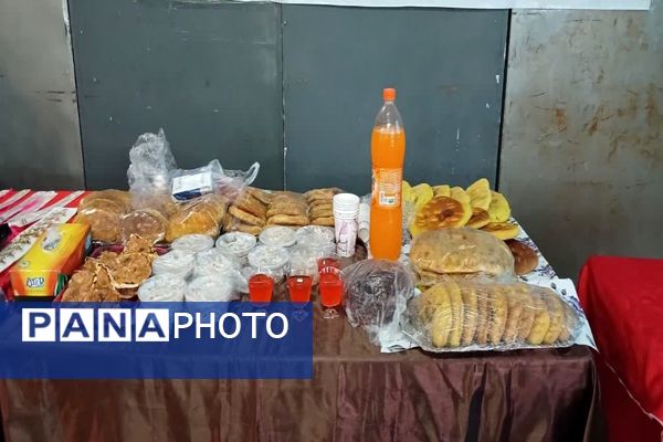 بازارچه کسب و کار دانش‌آموزی در مدرسه فدک