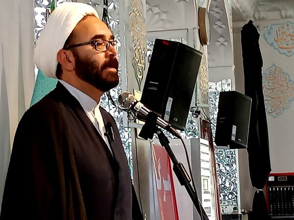 نماز جمعه ای هزاران نفری با حضور حماسی مردم کاشمر