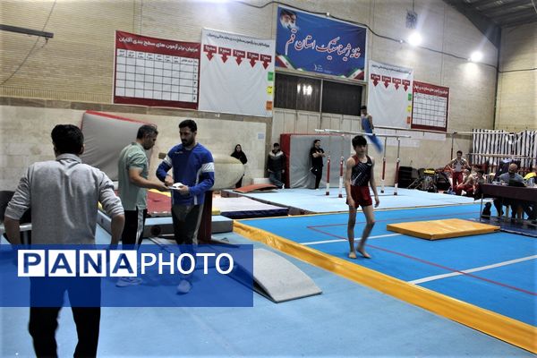 مسابقات انتخابی تیم ملی جوانان ژیمناستیک هنری در قم