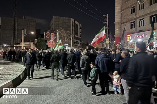 سوگواری مردم چهاردانگه در شهادت رهبر انقلاب اسلامی