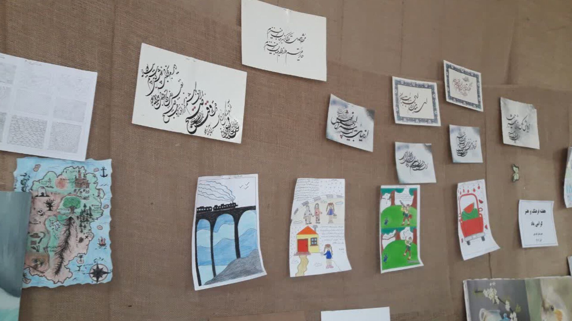برگزاری جشنواره «ماها »در دبیرستان دخترانه قلم چی خرم آباد 
