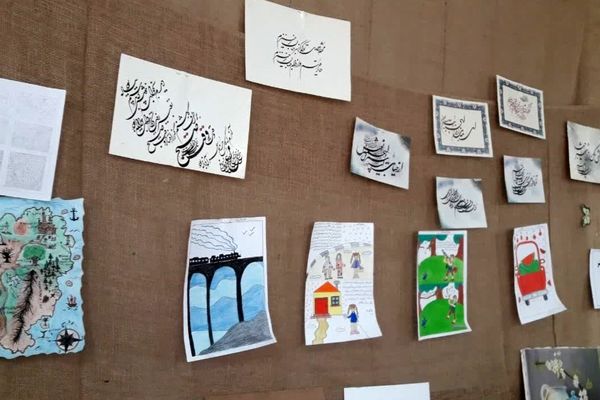 برگزاری جشنواره «ماها »در دبیرستان دخترانه قلم چی خرم آباد 