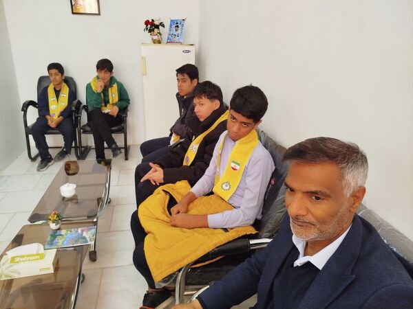 جلسه شورای دانش‌آموزی دبیرستان پسرانه متوسطه اول سما شهرستان کاشمر به مناسبت ایام دهه فجر 