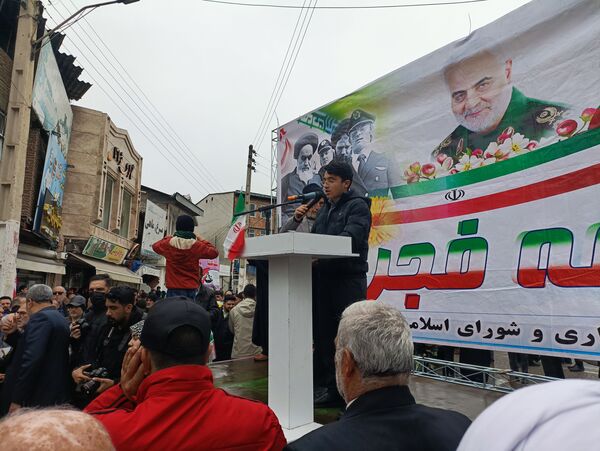 جشن تولد چهل و هفت سالگی انقلاب در گلوگاه 