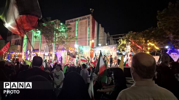 اجتماع مردم مشهد در خیابان هاشمیه مشهد