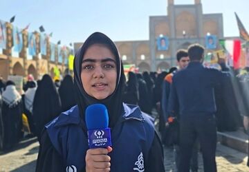 ۱۳ آبان؛ حماسه استکبارستیزی دانش‌آموزان یزدی در میدان امیرچخماق