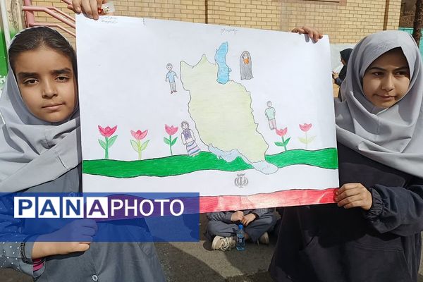 جشن انقلاب در ناحیه دو شهرری با حضور معاون پرورشی و فرهنگی شهرستانهای استان تهران 