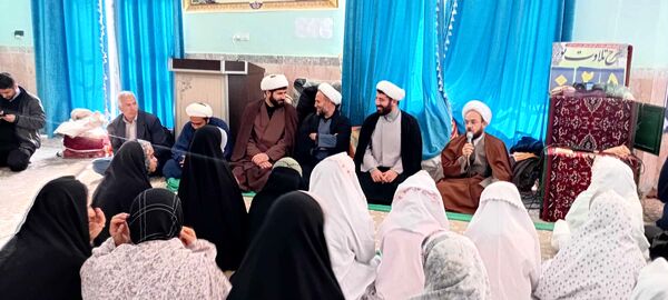 بازدید امام جمعه خلیل آباد از معتکفین مسجد جامع روستای نقاب