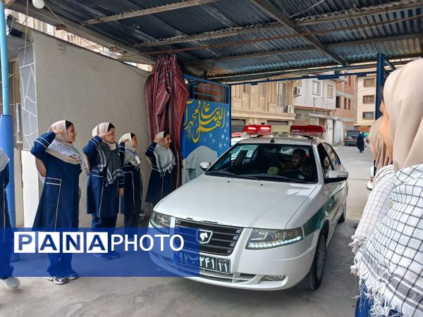 حضور نیروهای انتظامی در دبیرستان نجم قائمشهر