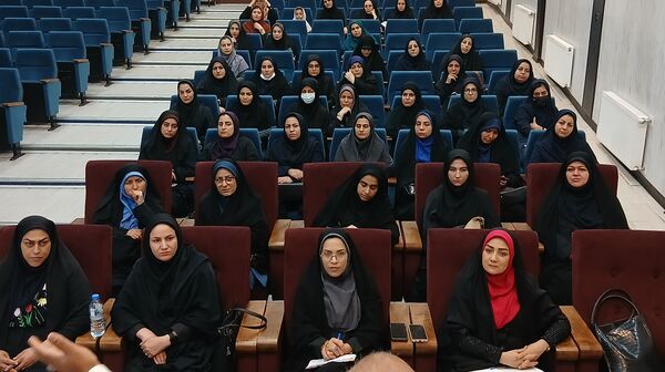  کارگاه آموزشی نحوه تعامل با دانش‌آموزان و بازی‌های گروهی در باقرشهر 