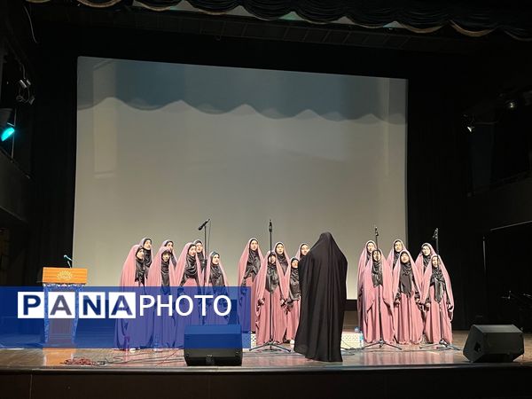 برگزاری چهل و سومین دوره مسابقات جشنواره فرهنگی هنری امید فردا در تهران