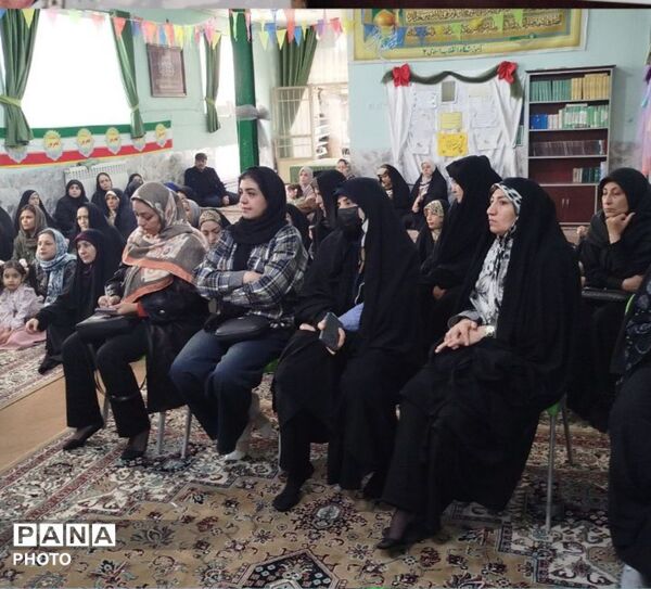 گام به گام درمسیرموفقیت تحصیلی وانتخاب رشته پایه نهم دبیرستان انقلاب اسلامی