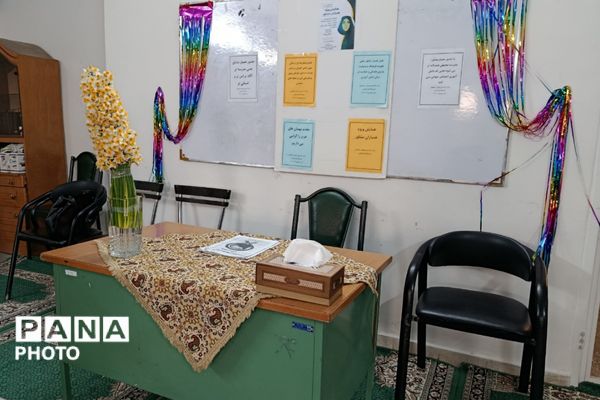 گامی مؤثر در مسیر رشد؛ گردهمایی همیاران مشاور دختر در ابوذر غفاری