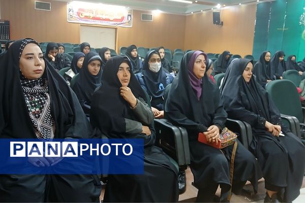 مسابقات قرآن و عترت در منطقه جوادآباد 