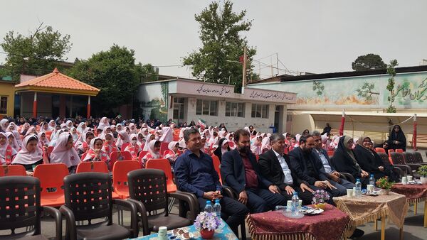 گرامیداشت روز معلم در مدرسه شاهد شهید سلطانی ناحیه ۱کرج 