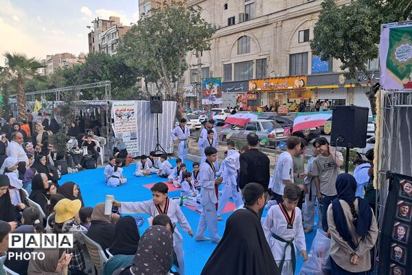 جشن کیلومتری غدیر در بهارستان‌دو