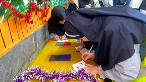 بیست و هفتمین‌ انتخابات شورای دانش‌آموزی دبستان دخترانه المهدی ناحیه 2 کرج