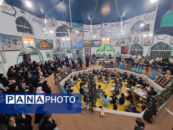 محفل انس با قرآن کریم در زورخانه باب‌الحوائج قائمشهر