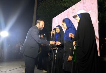 وطن دوستی دانش‌آموزان ایرانی ، پیشینه تاریخی دارد