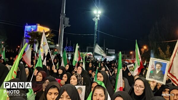 استقبال پرشور مردم کوهدشت از خادمان و پرچم متبرکه امام رضا(ع)