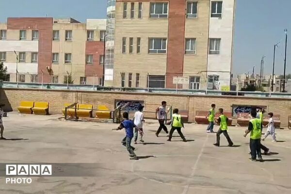 دورهمی صمیمی دانش‌آموزان جدیدالورود دبیرستان علوم و معارف صدرای ولایت