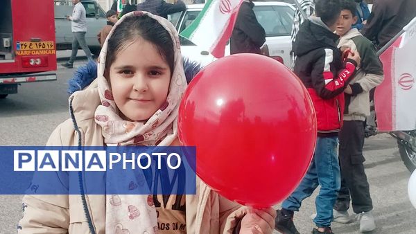 راهپیمایی 22 بهمن در روستای صرم قم