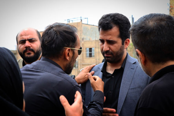 از کودک تا بزرگ پای مکتب حسین(ع)