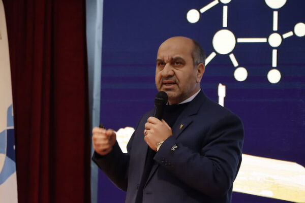 همایش تقدیر از پژوهشگران و فناوران برتر خراسان رضوی و تجلیل از جهادگران علم و فناوری