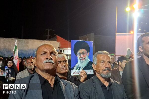 حضور شامگاهی مردم داغدار در پارکینگ شهرداری شهرستان باشت