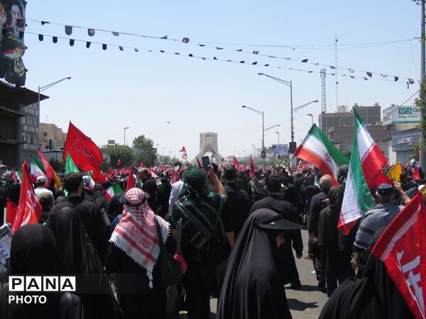در آستانه ی وداع؛ روایت شکوه بدرقه ی آقای شهید ایران